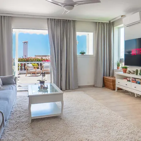Lovely Townhouse, Several Terraces, Garden, Pool * Nerja