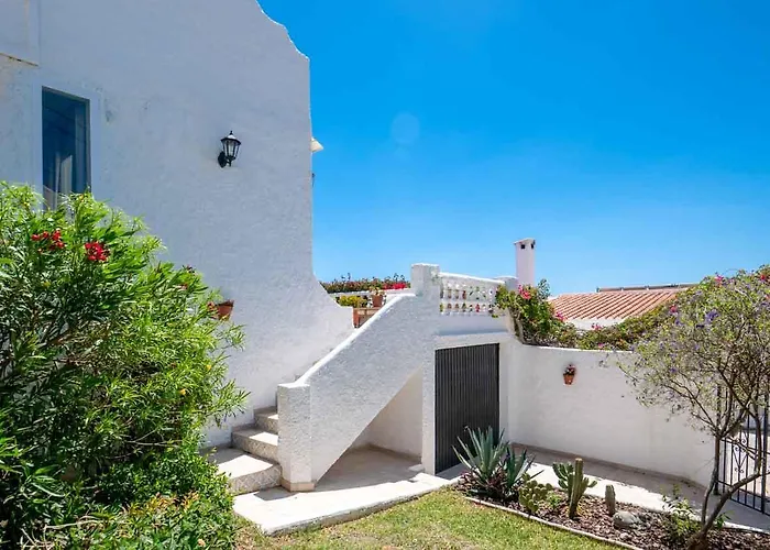 Lovely Townhouse, Several Terraces, Garden, Pool * Нерха