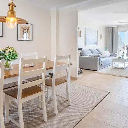 Lovely Townhouse, Several Terraces, Garden, Pool Nyaraló Nerja