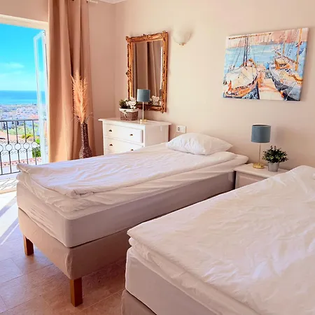 Tatil Evi Lovely Townhouse, Several Terraces, Garden, Pool Nerja